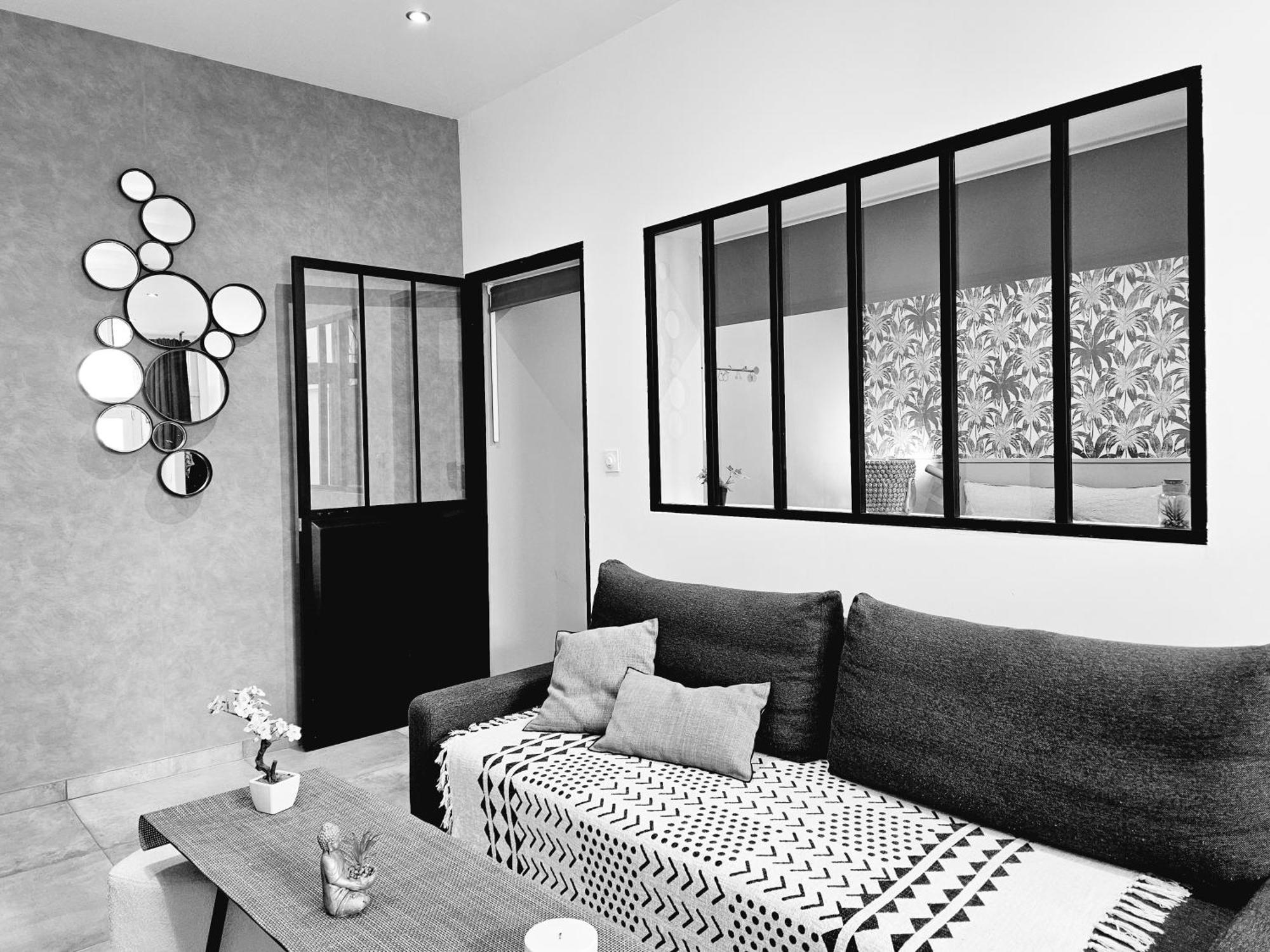Refuge Urbain - Ideal Pro, Familles & Amis - Le Calme En Hypercentre - Wifi Haut Debit - Netflix - Machine A Laver - Gare, Cathedrale, Commerces, Restaurants & Transports En Commun A Moins De 10 Minutes A Pied ランス エクステリア 写真