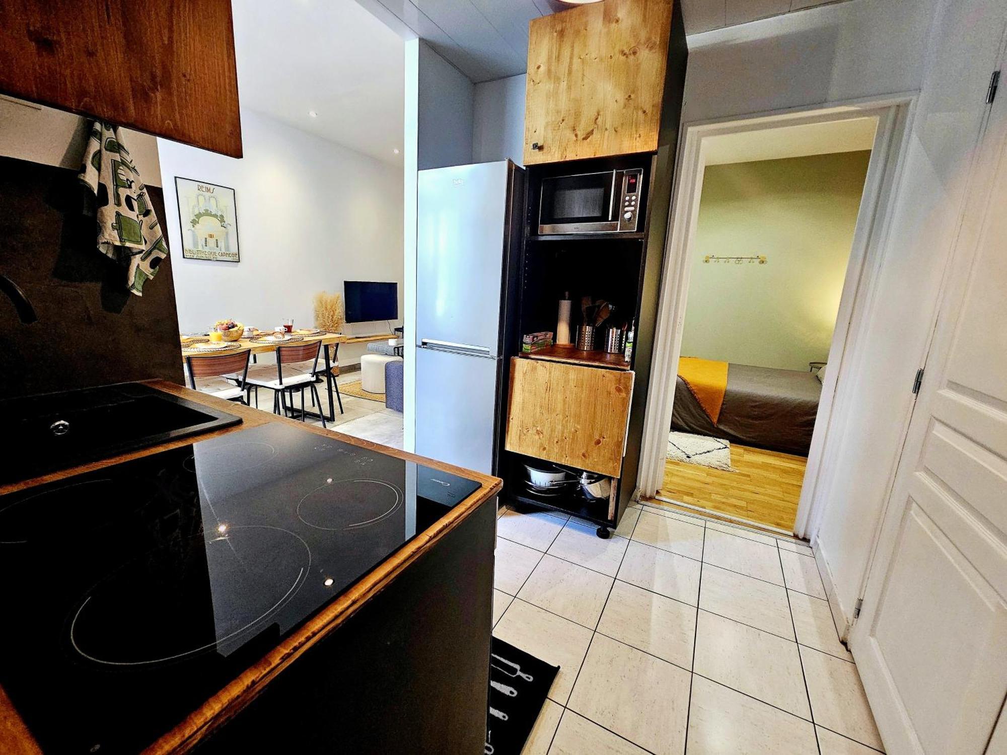 Refuge Urbain - Ideal Pro, Familles & Amis - Le Calme En Hypercentre - Wifi Haut Debit - Netflix - Machine A Laver - Gare, Cathedrale, Commerces, Restaurants & Transports En Commun A Moins De 10 Minutes A Pied ランス エクステリア 写真